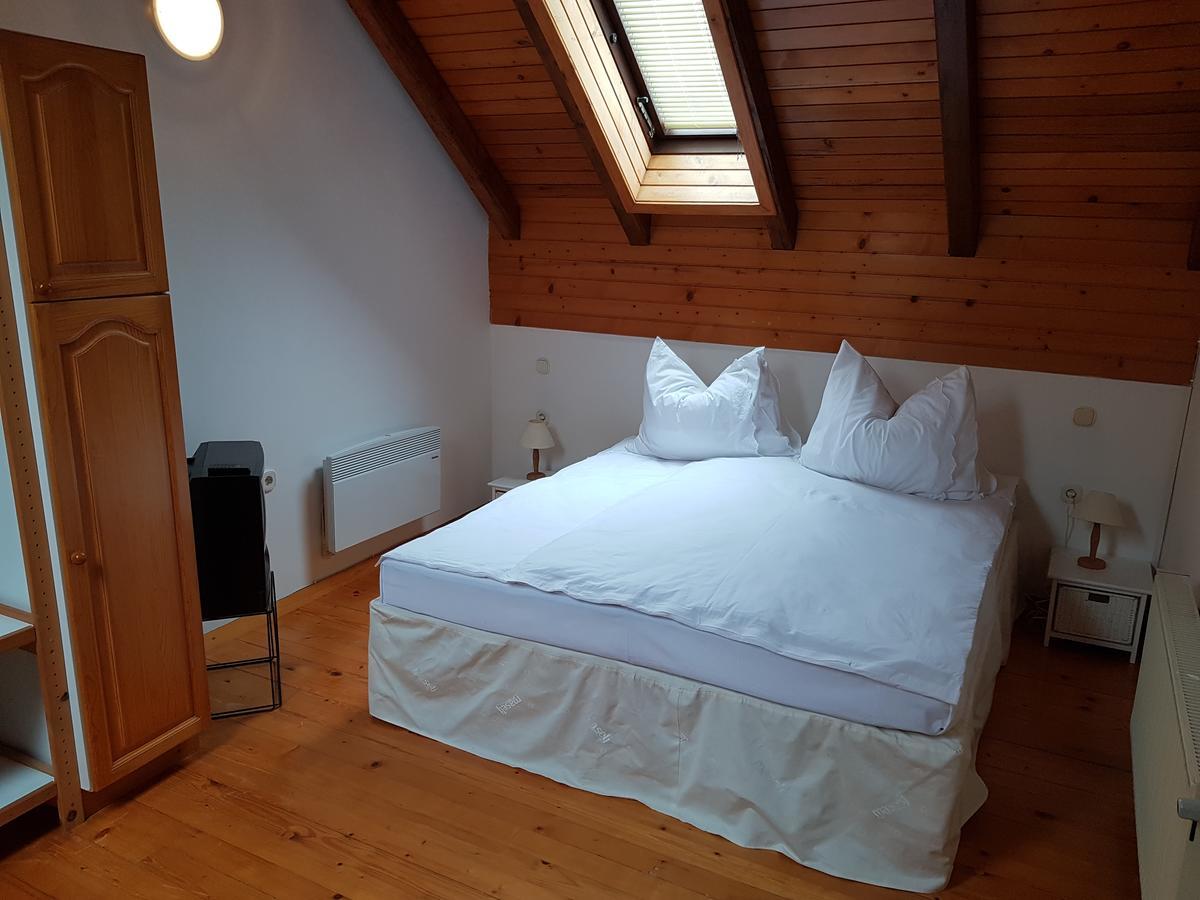 Bed and Breakfast Pr'Simi Golnik Exterior foto